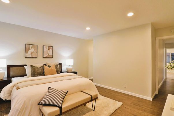 Bedroom, Interior, Recessed Lighting, Wood Texture Flooring