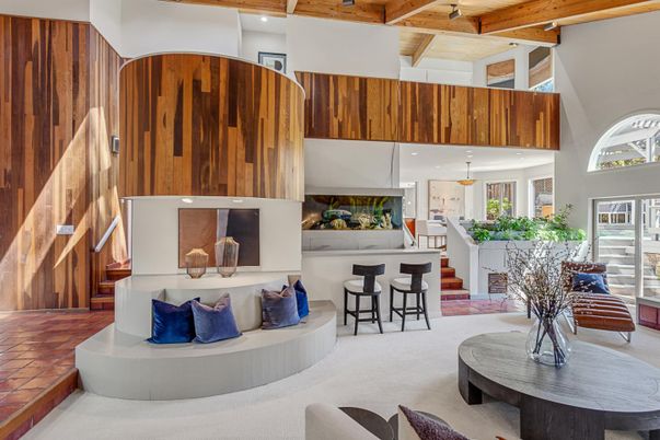 Interior, Pendant Lights, Recessed Lighting, Wooden Beams