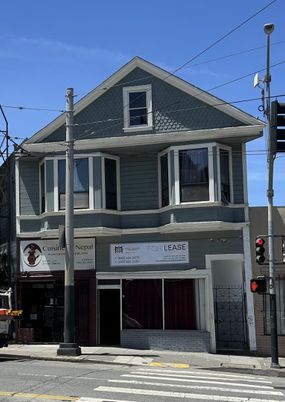 Exterior, Facade, Queen Anne Victorian
