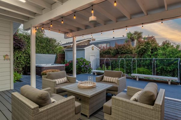 Exterior, Hot Tub
