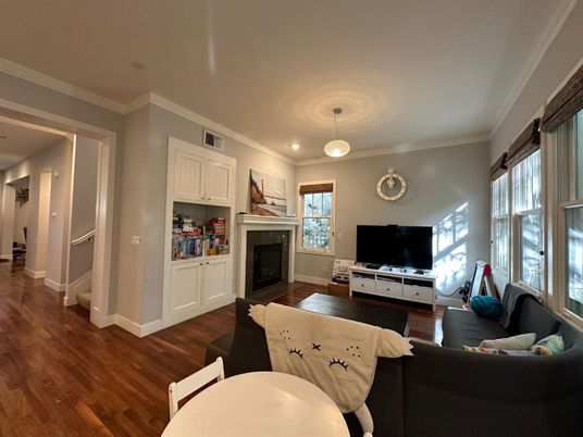 Fireplace, Interior, Living room, Pendant Lights, Recessed Lighting, Wood Texture Flooring
