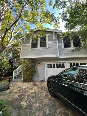 Attached, Exterior, Facade, Rowhouse