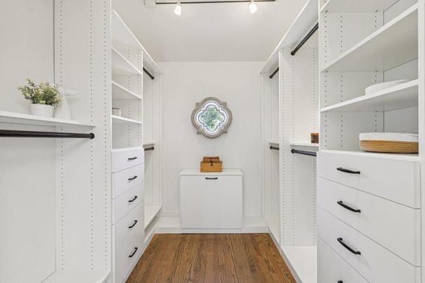 Interior, Walk-in Closets, Wood Texture Flooring
