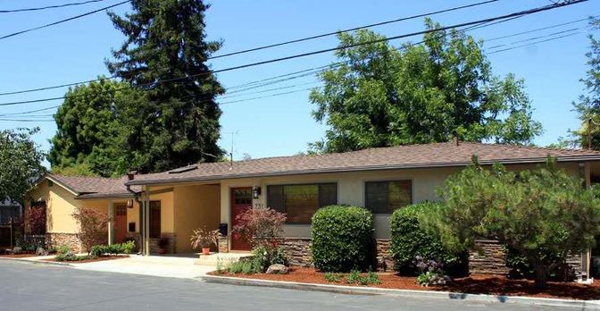 Exterior, Facade, Ranch