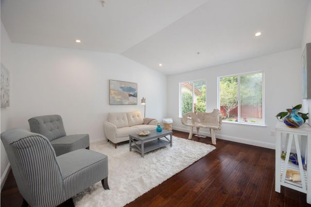 Interior, Living room, Recessed Lighting, Wood Texture Flooring