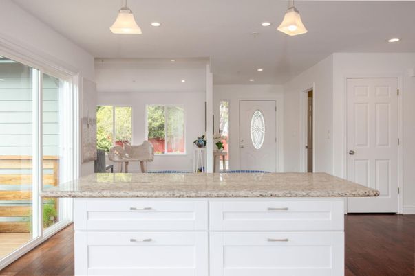 Interior, Pendant Lights, Recessed Lighting, Wood Texture Flooring