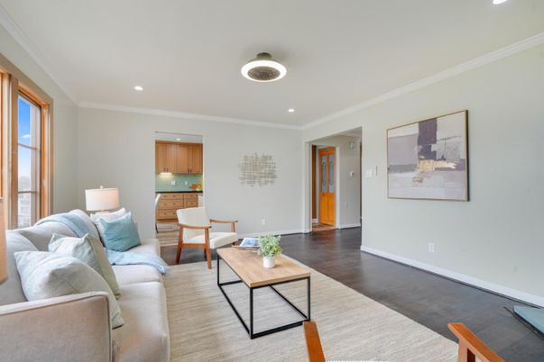 Interior, Living room, Recessed Lighting, Wood Texture Flooring