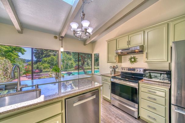 Chandelier, Interior, Kitchen, Pendant Lights, Stainless Steel Appliances