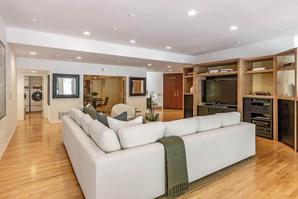 Dining room, Interior, Living room, Recessed Lighting, Washer, Wood Texture Flooring