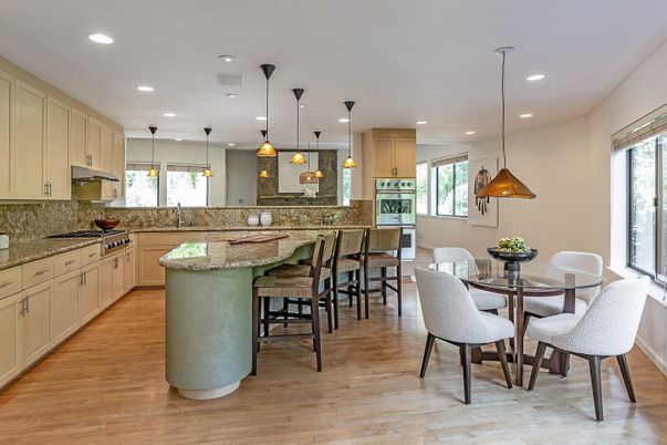 Dining room, Interior, Kitchen, Pendant Lights, Recessed Lighting, Wood Texture Flooring