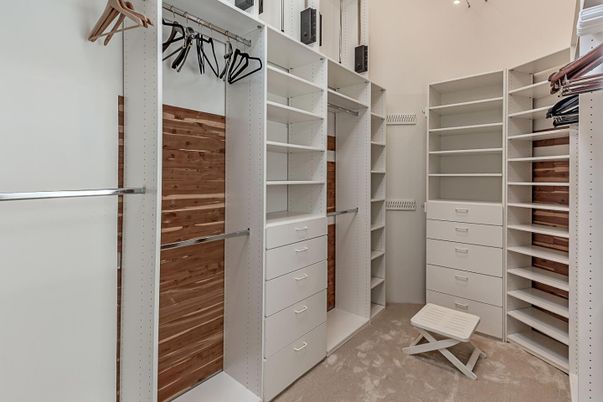 Interior, Walk-in Closets