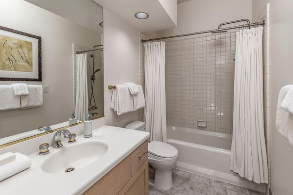 Bathroom, Interior, Recessed Lighting