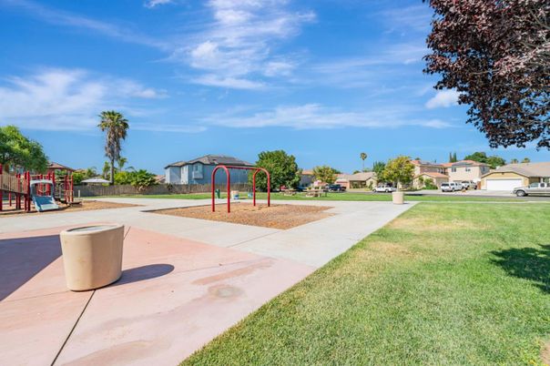 Backyard, Exterior, Playground