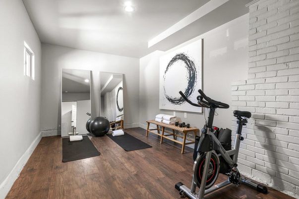 Fitness Equipment, Interior, Recessed Lighting, Wood Texture Flooring