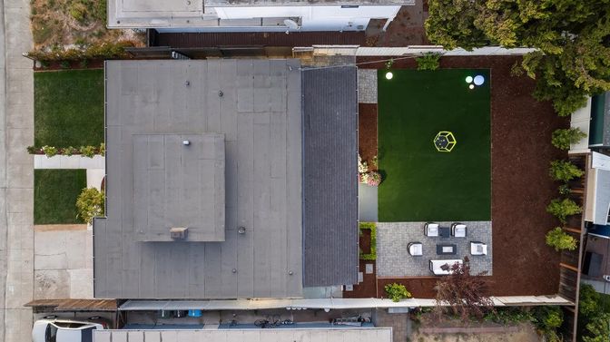 Exterior, Drone