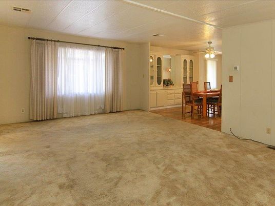 Dining room, Interior