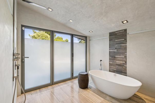 Bathroom, Free Standing Baths, Interior, Recessed Lighting