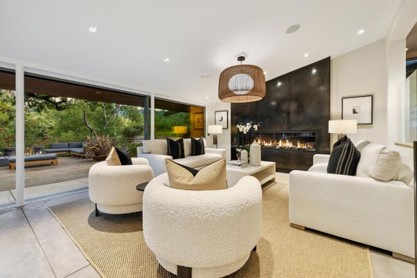 Fireplace, Interior, Living room, Pendant Lights, Recessed Lighting