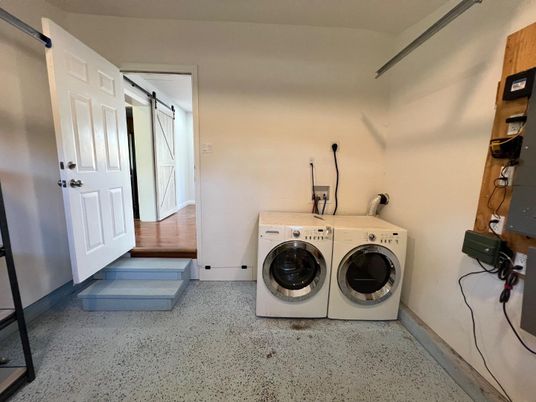Interior, Washer