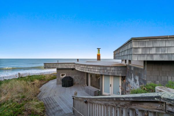 Exterior, Water