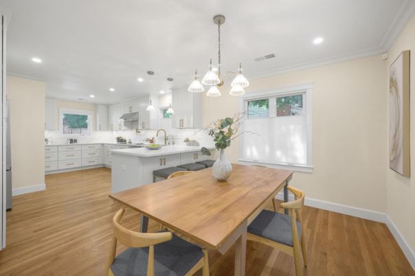 Dining room, Interior, Kitchen, Pendant Lights, Recessed Lighting, Wood Texture Flooring