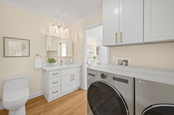 Interior, Washer, Wood Texture Flooring