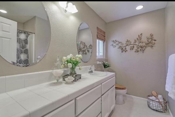 Bathroom, Interior, Recessed Lighting, Tile Countertops