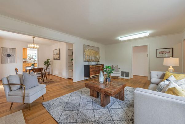 Chandelier, Dining room, Interior, Living room, Wood Texture Flooring