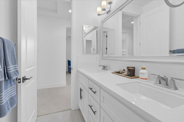 Bathroom, Dual Sink Vanities, Interior