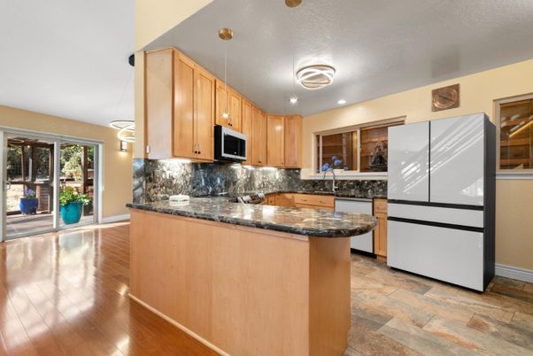 Interior, Kitchen, Pendant Lights, Recessed Lighting, Wood Texture Flooring