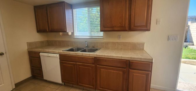 Interior, Kitchen, Tile Countertops