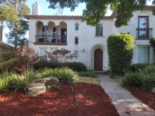 Exterior, Facade, Spanish Mediterranean