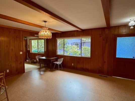Empty room, Interior, Pendant Lights, Wooden Beams, Wooden Walls
