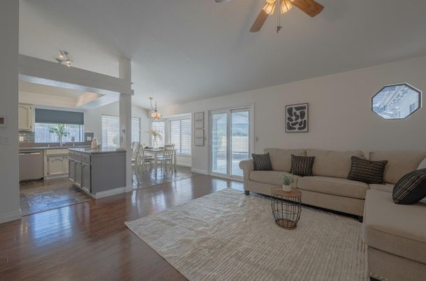 Chandelier, Dining room, Interior, Kitchen, Living room, Wood Texture Flooring