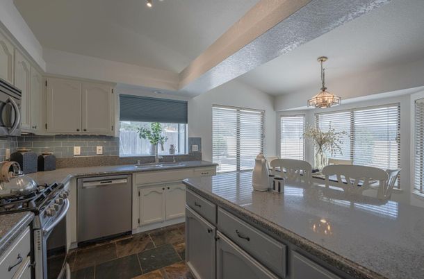 Dining room, Interior, Kitchen, Pendant Lights, Recessed Lighting, Stainless Steel Appliances