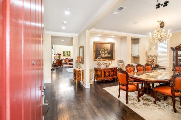 Chandelier, Dining room, Interior, Recessed Lighting, Wood Texture Flooring