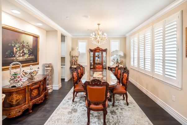 Chandelier, Dining room, Interior, Recessed Lighting, Wood Texture Flooring