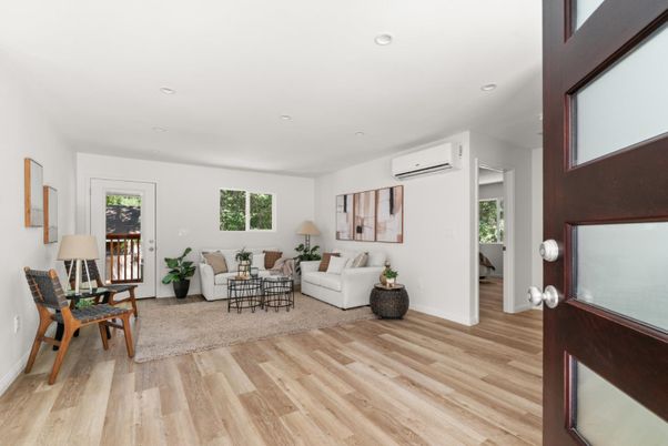 Interior, Living room, Recessed Lighting, Wood Texture Flooring
