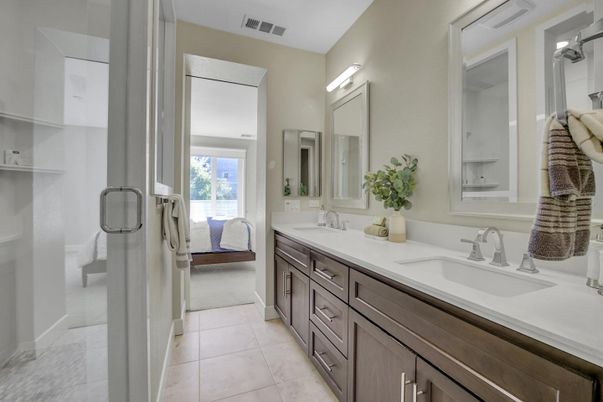 Bathroom, Dual Sink Vanities, Interior