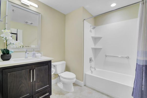 Bathroom, Interior, Recessed Lighting