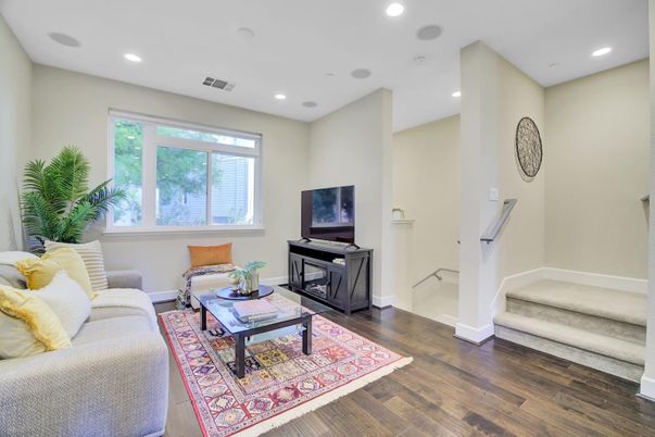 Interior, Living room, Recessed Lighting, Wood Texture Flooring