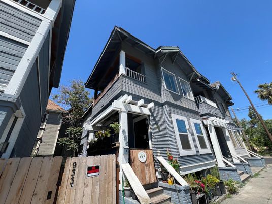 Exterior, Facade, Queen Anne Victorian
