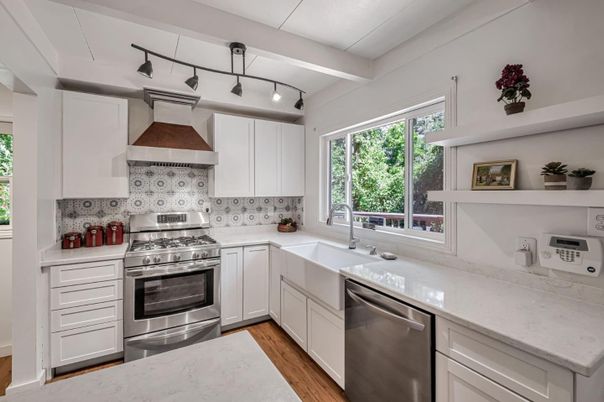 Interior, Kitchen, Stainless Steel Appliances, Wood Texture Flooring
