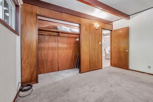 Empty room, Interior, Wooden Walls
