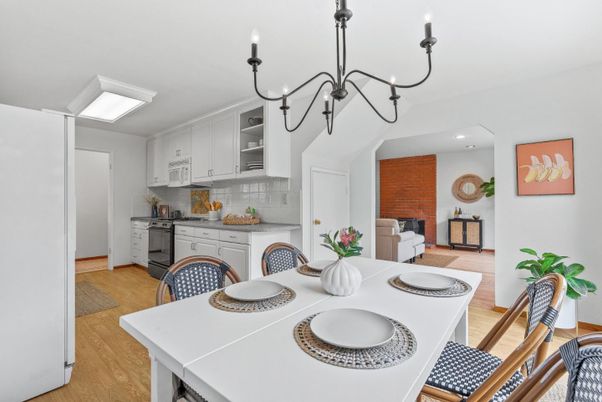 Chandelier, Dining room, Interior, Kitchen, Recessed Lighting, Wood Texture Flooring