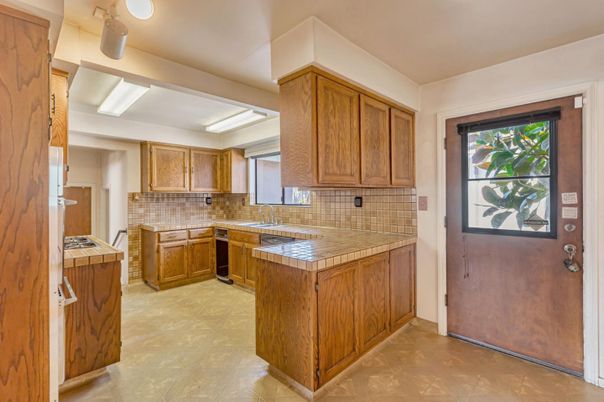 Interior, Kitchen, Tile Countertops