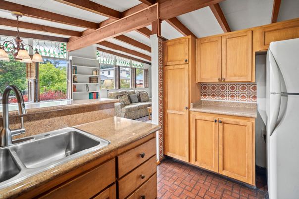 Interior, Kitchen, Living room, Pendant Lights, Wooden Beams