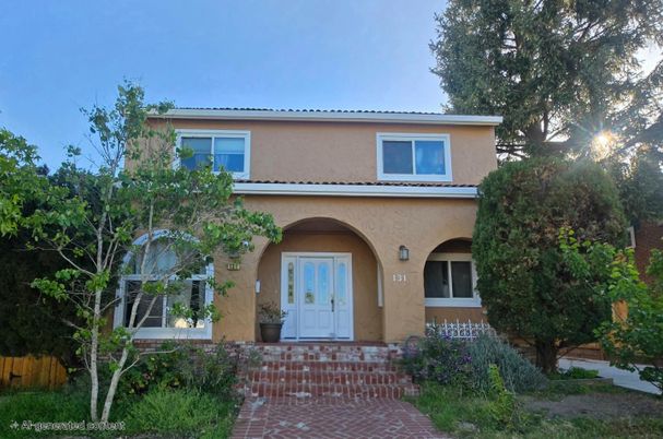 Exterior, Facade, Mediterranean