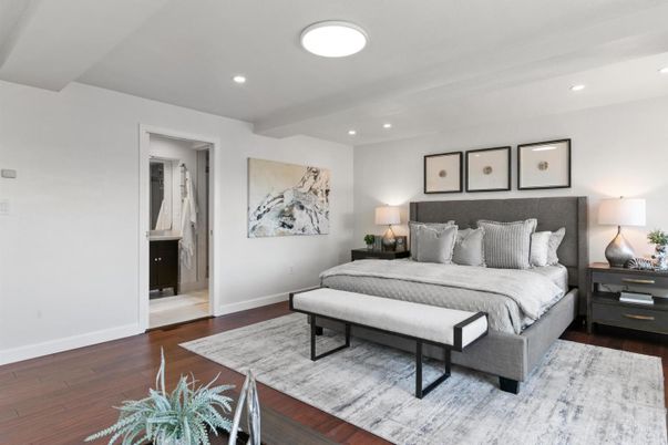 Bedroom, Interior, Recessed Lighting, Wood Texture Flooring