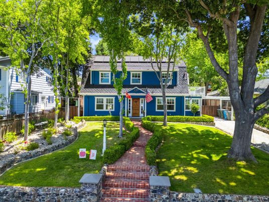 Exterior, Facade, Solar Panels, Queen Anne Victorian